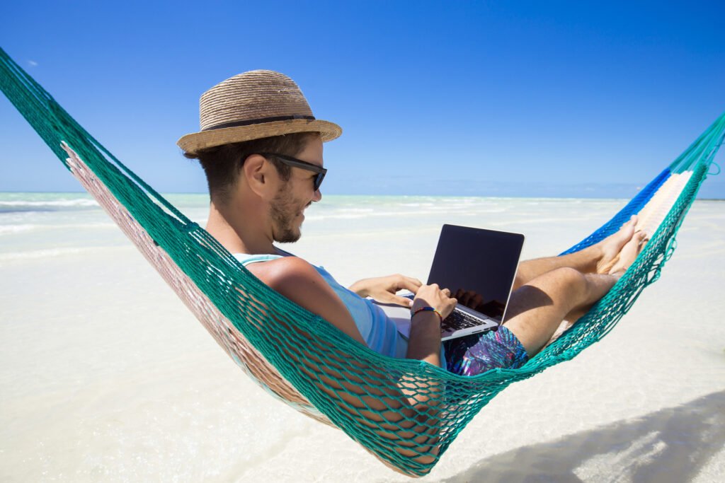 what is a digital nomad, digital nomad jobs, how to become a digital nomad