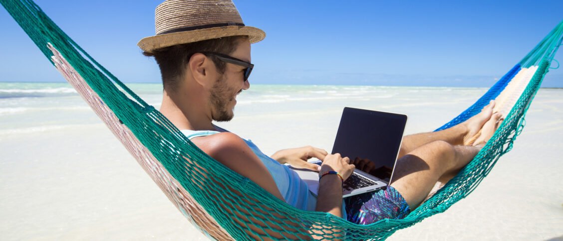 what is a digital nomad, digital nomad jobs, how to become a digital nomad